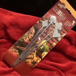 New Grill Life set of 4 stainless steel playing card design serving skewers 9”